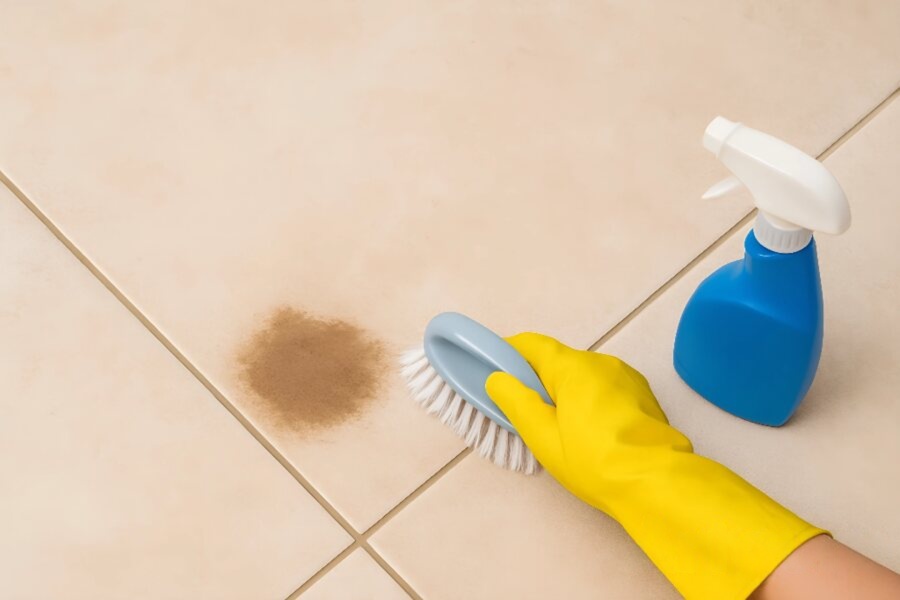 Best Ways to Get Rid of Stubborn Stains on Tile Floors
